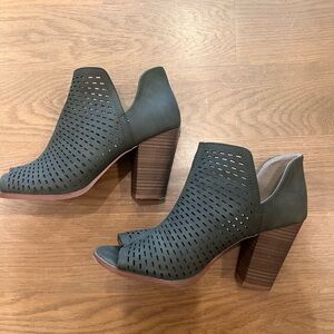 Women's Green Peep-Toe Block Heel Shoes